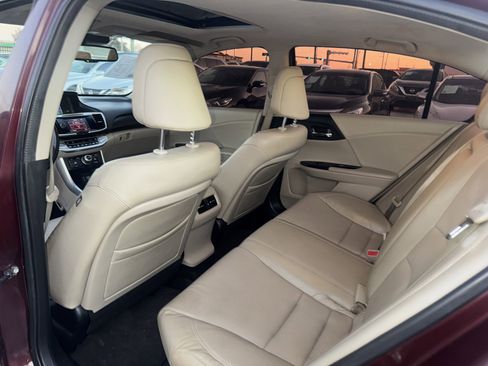 Used 2013 Honda Accord Touring image 19