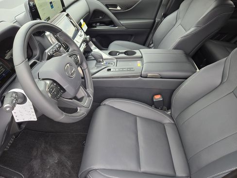 New 2025 Lexus LX 700h Luxury w/ Appearance Package image 9