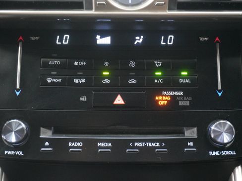 Used 2014 Lexus IS 250 RWD image 23