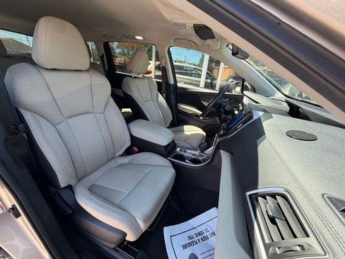 Used 2020 Subaru Ascent Premium w/ Convenience Package AWD/4WD image 12