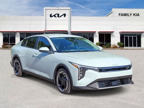 New 2026 Kia K4 EX FWD image 1