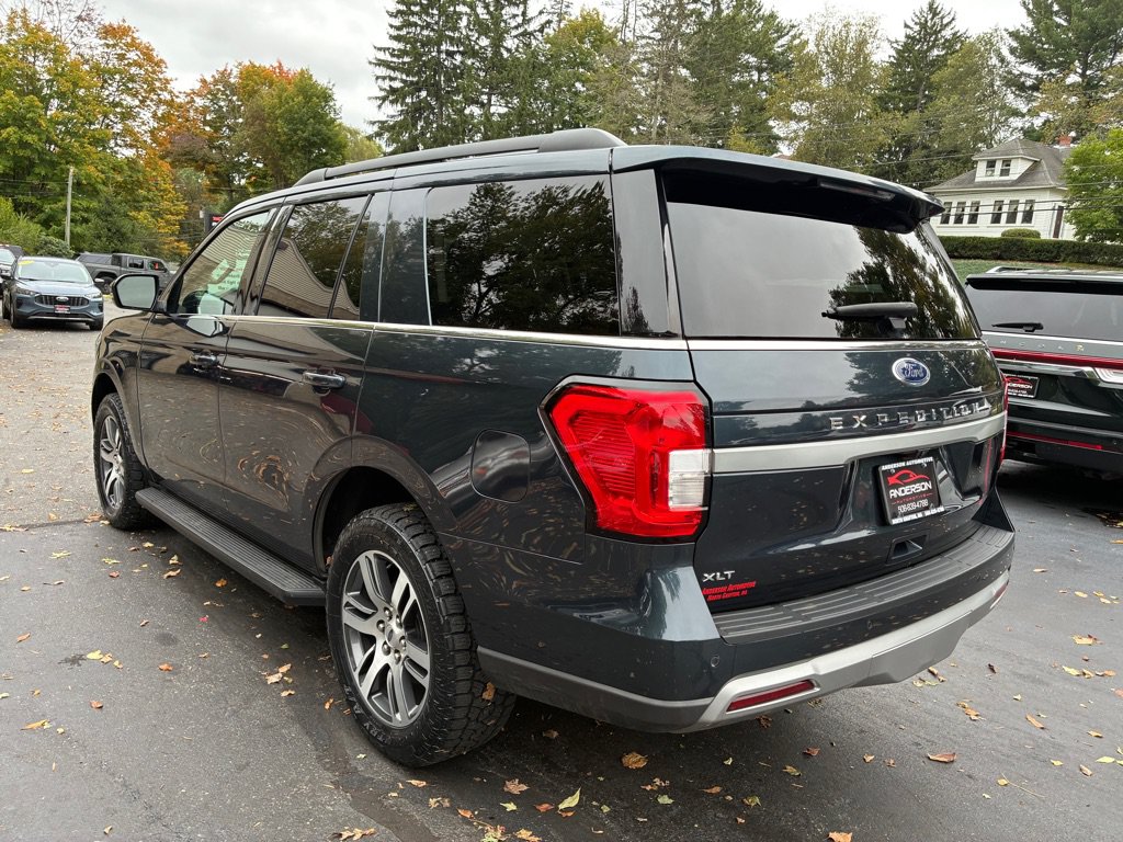 Used 2024 Ford Expedition XLT AWD/4WD image 9