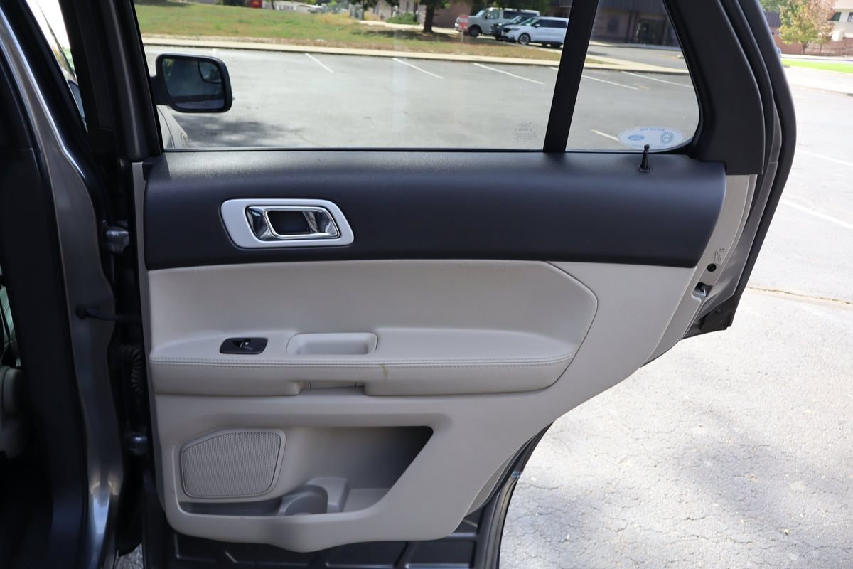 Used 2012 Ford Explorer XLT FWD image 27