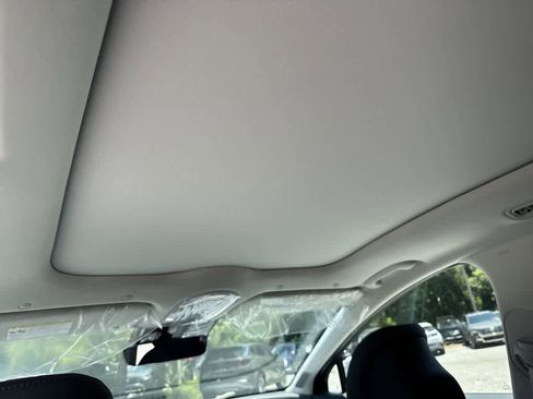 New 2026 Hyundai Ioniq 9 Limited image 20