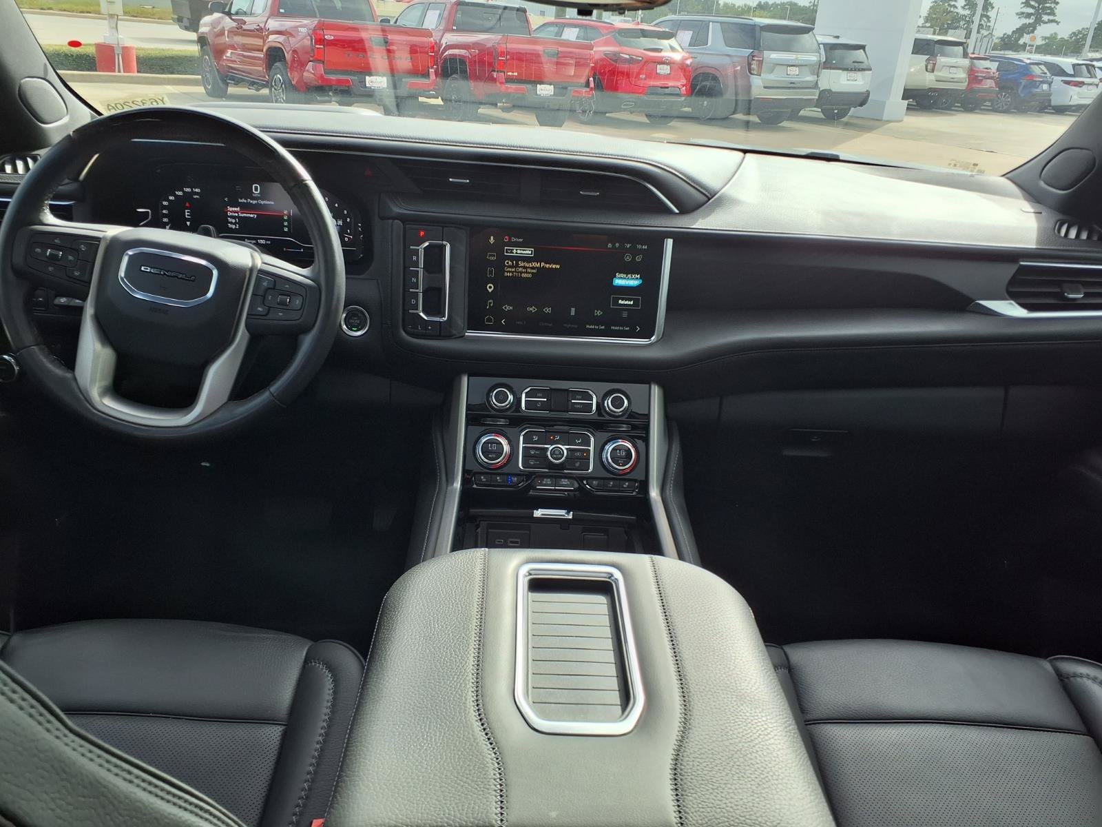 Used 2024 GMC Yukon Denali w/ Advanced Technology Package AWD/4WD image 11