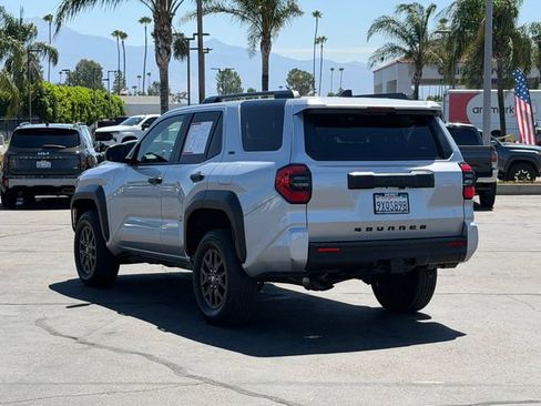Used 2026 Toyota 4Runner SR5 AWD/4WD image 8