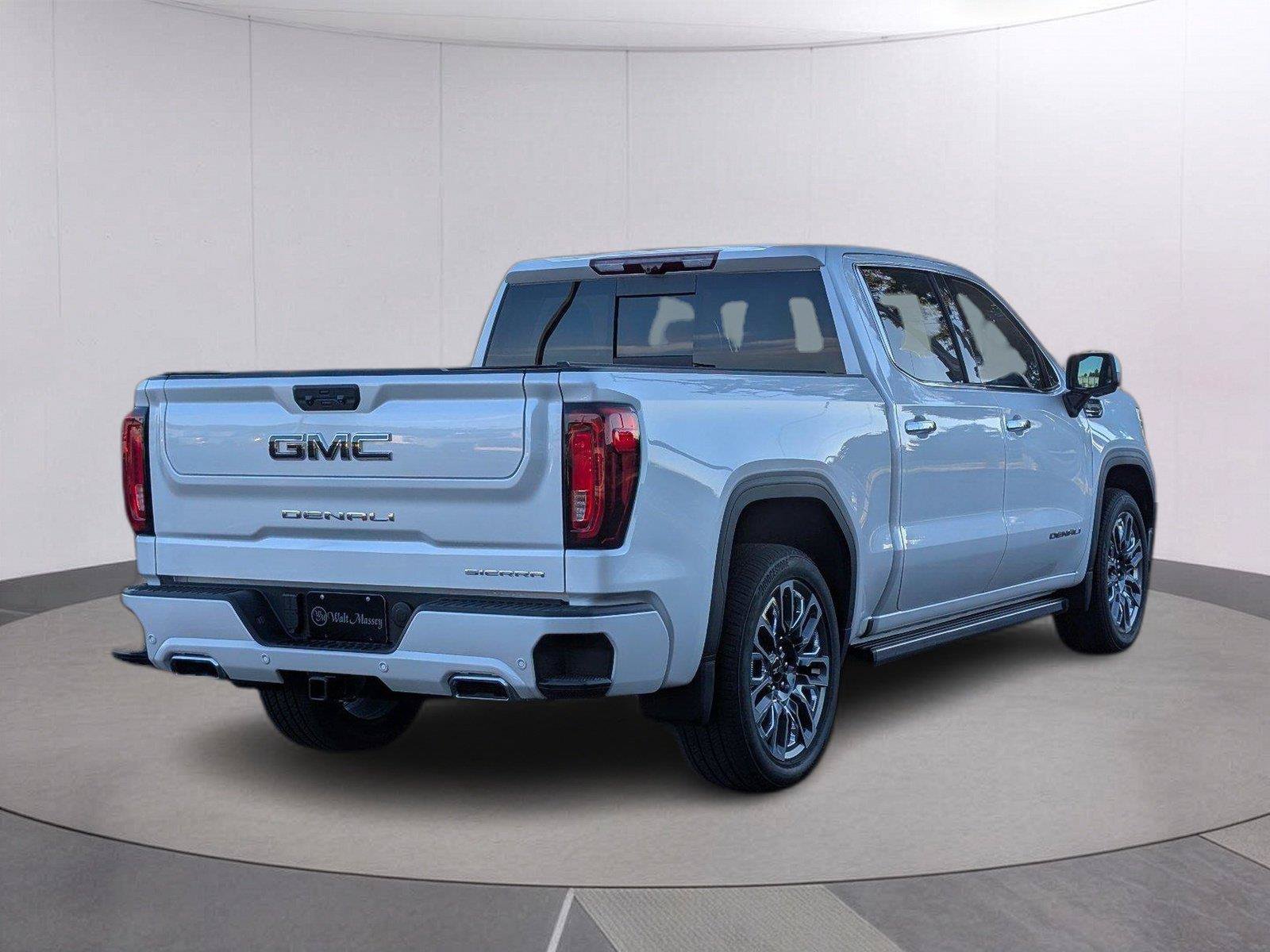 Used 2025 GMC Sierra 1500 Denali Ultimate AWD/4WD image 7