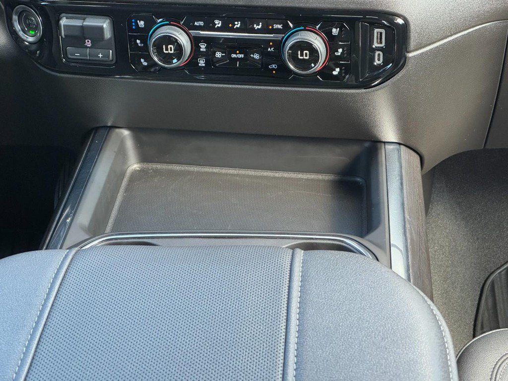 Used 2024 Chevrolet Silverado 2500 LTZ w/ LTZ Premium Package AWD/4WD image 14
