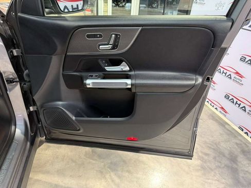 Used 2023 Mercedes-Benz GLB 250 w/ Premium Package image 43