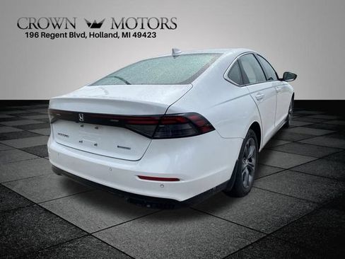 Used 2024 Honda Accord EX-L image 11