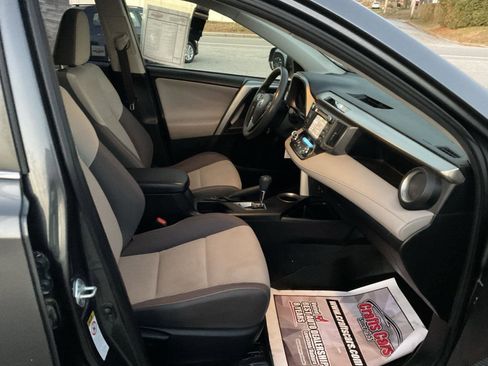 Used 2015 Toyota RAV4 XLE image 26