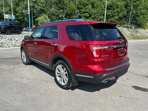 Used 2018 Ford Explorer Limited AWD/4WD image 3