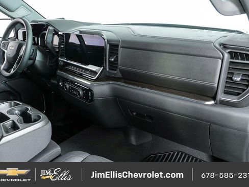 Used 2023 Chevrolet Silverado 1500 LT AWD/4WD image 20