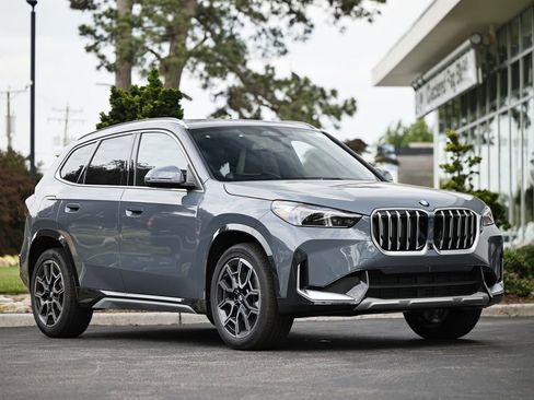 New 2026 BMW X1 xDrive28i w/ Technology Package AWD/4WD image 1