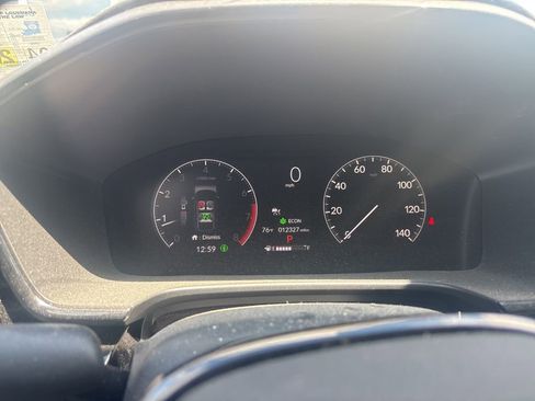 Used 2025 Honda CR-V EX-L image 6