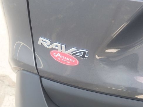 Certified 2024 Toyota RAV4 XLE AWD/4WD image 33