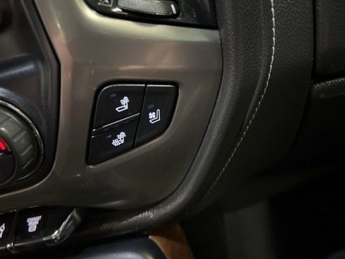 Used 2019 Chevrolet Silverado 2500 High Country w/ Duramax Plus Package image 41