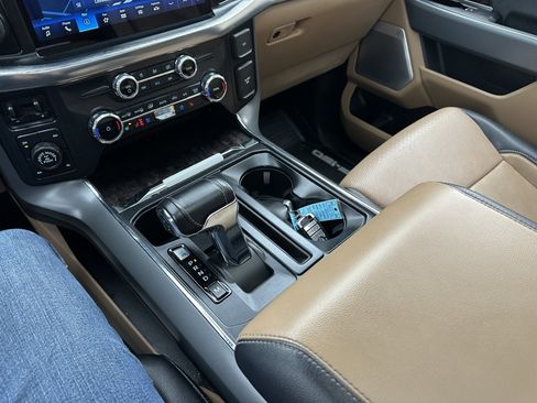 Used 2022 Ford F150 Lariat w/ Equipment Group 502A High image 13