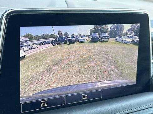 Used 2021 Chevrolet Tahoe Z71 image 28