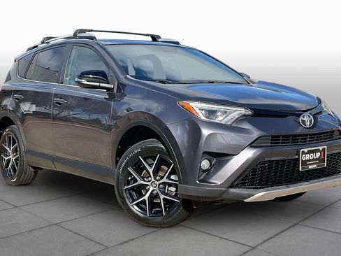 Used 2016 Toyota RAV4 SE FWD image 3