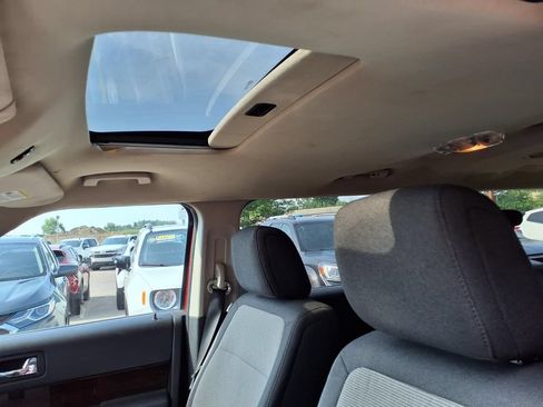 Used 2010 Ford Flex SEL FWD image 14