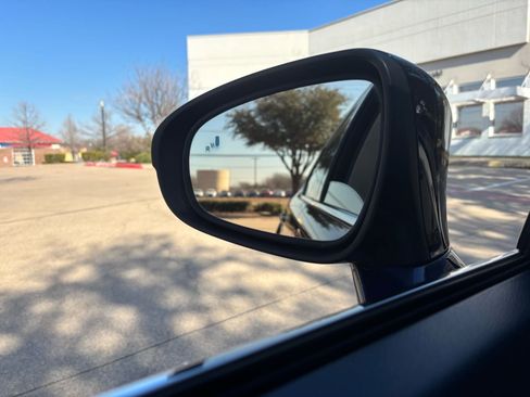 Used 2013 Lexus ES 300h image 30