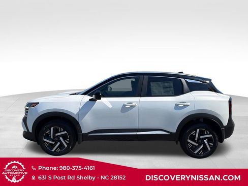 New 2026 Nissan Kicks SV w/ SV Premium Package FWD image 9