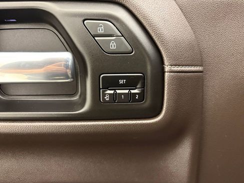 Used 2020 GMC Sierra 1500 SLT AWD/4WD image 5