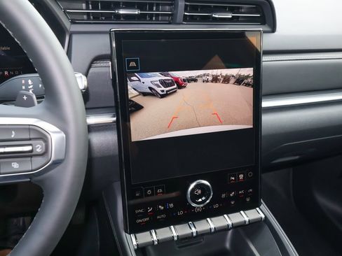 New 2027 GMC Terrain Elevation w/ Elevation Premium Package AWD/4WD image 17