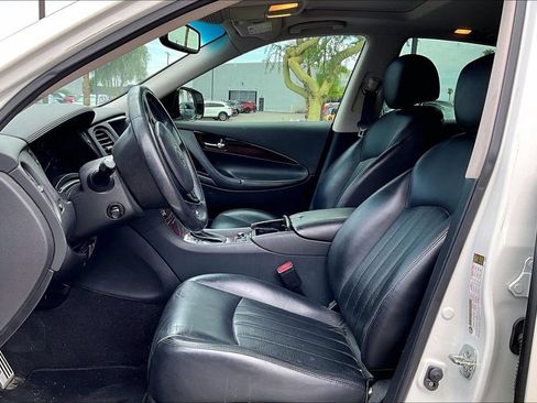 Used 2017 INFINITI QX50 AWD w/ Technology Package image 5