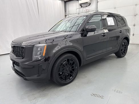 Used 2021 Kia Telluride EX w/ EX Premium Package AWD/4WD image 3