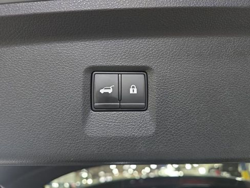 Used 2025 INFINITI QX60 Sensory AWD/4WD image 16
