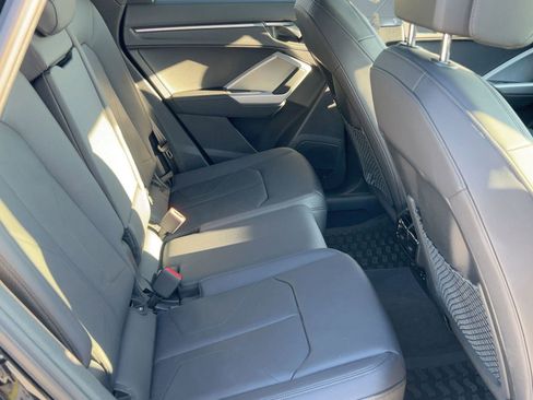 Certified 2025 Audi Q3 2.0T Premium Plus w/ Premium Plus Package image 27