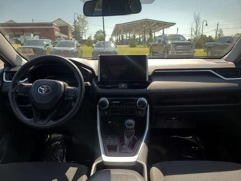 Certified 2024 Toyota RAV4 LE AWD/4WD image 18