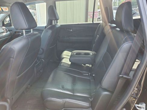 Used 2018 Honda Pilot Touring image 6