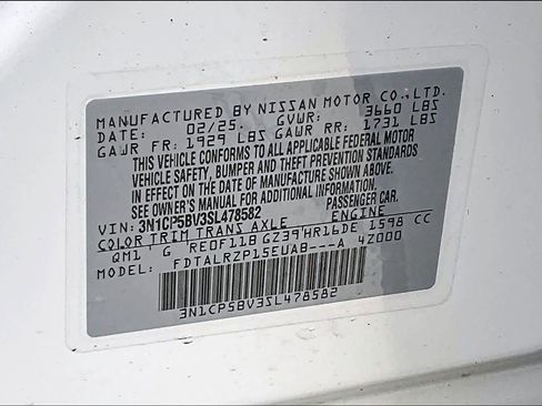 New 2025 Nissan Kicks Play S image 17