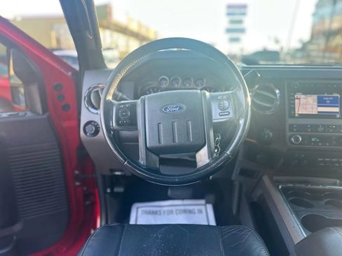Used 2012 Ford F250 Lariat w/ Lariat Interior Pkg image 13