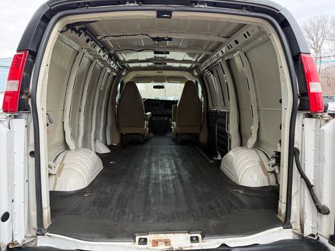 Used 2020 Chevrolet Express 2500 w/ Driver Convenience Package image 14