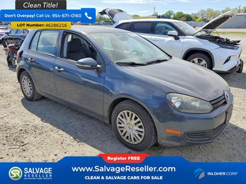 Used 2013 Volkswagen Golf 4-Door FWD image 5