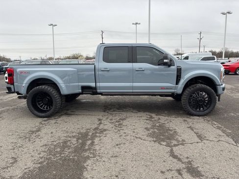 Used 2026 Ford F450 Platinum w/ FX4 Off-Road Package image 6