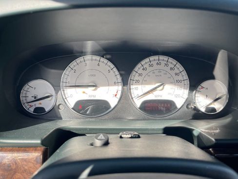 Used 2004 Chrysler Sebring Limited w/ Driver Convenience Group image 16