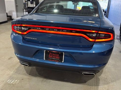 Used 2022 Dodge Charger SXT RWD image 7