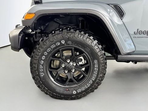 New 2026 Jeep Gladiator Sport image 32