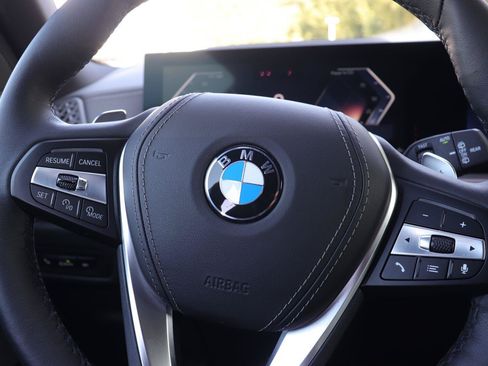 Used 2024 BMW X5 sDrive40i w/ Premium Package RWD image 24