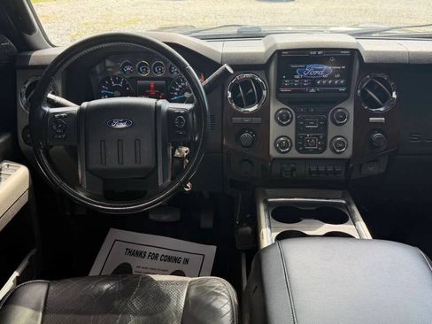 Used 2013 Ford F250 Lariat w/ Lariat Ultimate Pkg AWD/4WD image 14