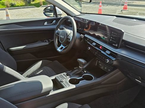 New 2026 Kia K5 LXS FWD image 10