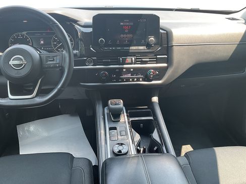 Used 2022 Nissan Pathfinder SV w/ SV Premium Package AWD/4WD image 12
