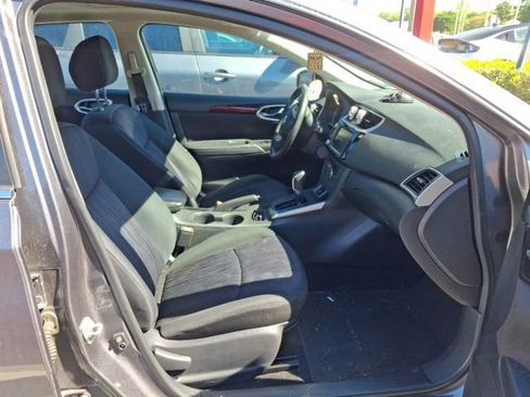 Used 2019 Nissan Sentra SV w/ Special Edition Package FWD image 17