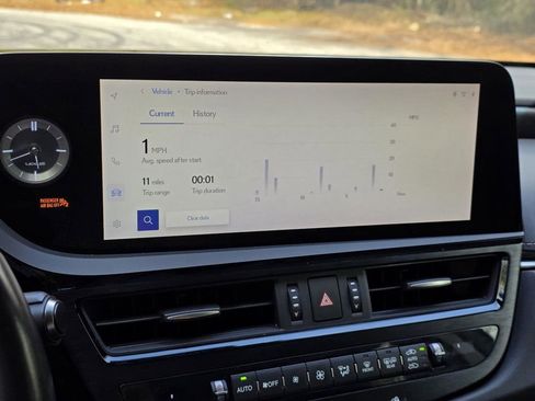 Used 2023 Lexus ES 350 w/ Premium Package image 16