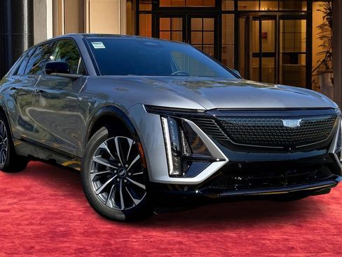 New 2026 Cadillac Lyriq Sport image 2